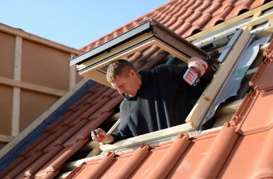 Pose de fenêtres de toit Velux au Pescher